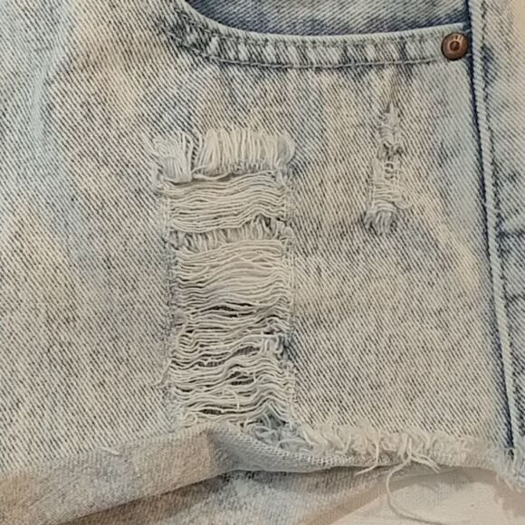 Forever 21 Acid wash distressed shorts sz 25 - Picture 2 of 5